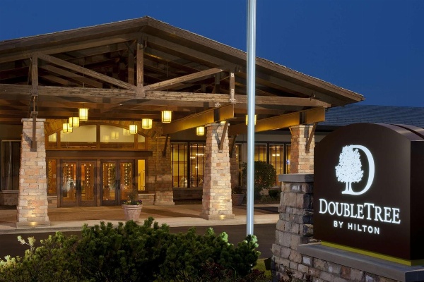 DoubleTree By Hilton Libertyville Mundelein image 1