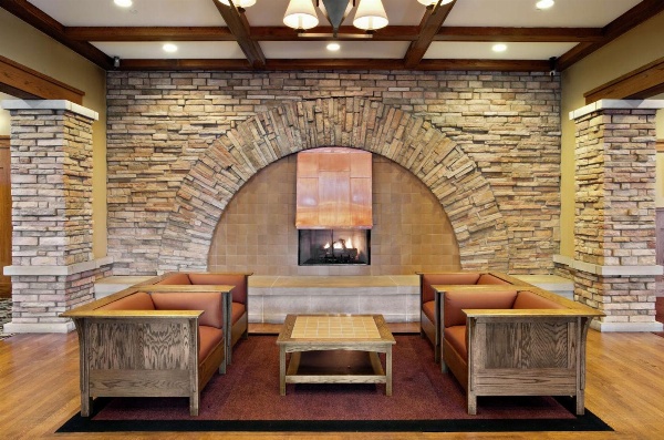 DoubleTree By Hilton Libertyville Mundelein image 4